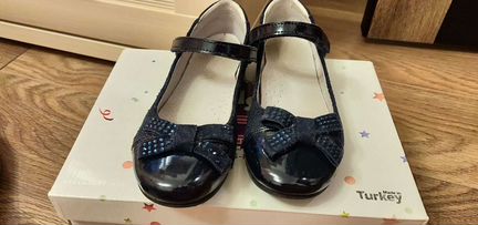 Туфли для девочки 31р