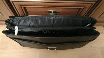 Портфель кожанный новый унисекс