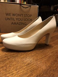 Туфли кожаные белые Unisa размер 39,5 новые