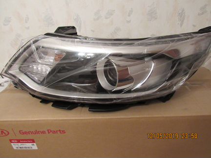 Фара левая KIA RIO 92101-4X511