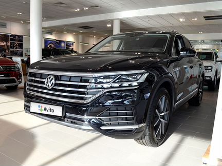 Volkswagen Touareg 3.0 AT, 2020
