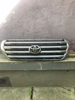 Решетка радиатора toyota land cruiser 200