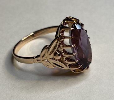 Золотое советское кольцо 583 с корундом р 18,75