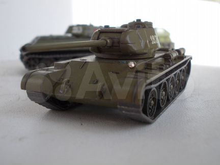 Модель танка Т-44 в масштабе 1/100