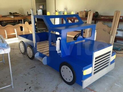 Детские кроватки трактор, автобус, грузовик