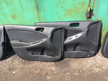 Обшивка двери Hyundai Solaris 2010-19
