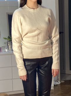 Шерстяной свитер Uniqlo