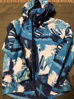 Легкая курточка