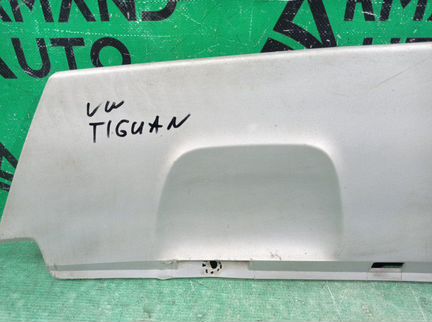 Накладка бампера передняя Volkswagen Tiguan 2011