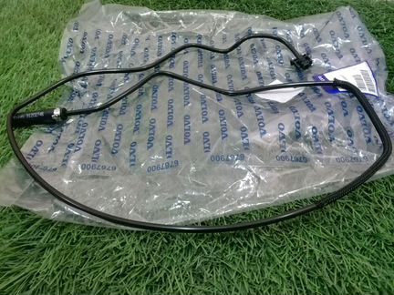 Патрубок расширительного бачка Volvo XC60