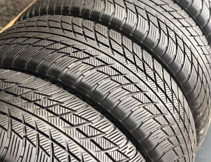 Шины.225.50.18.Bridgestone.Blizzak.LM001.95H.RFT