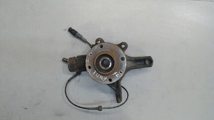 Ступица (кулак, цапфа) левая передняя Peugeot 3008