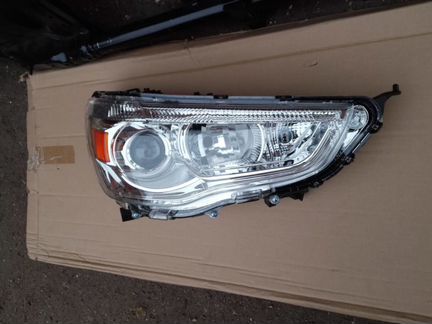 Mmc asx 2011 фара правая
