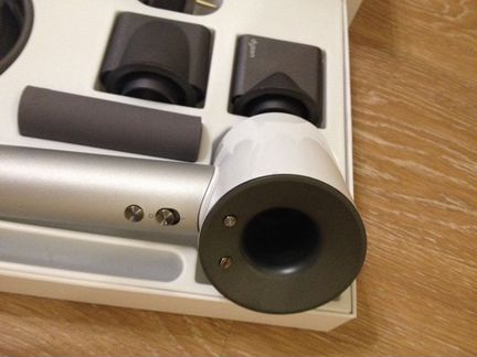 Фен Dyson Supersonic silver