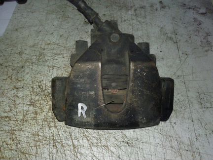 Суппорт передний правый Ford Focus 2 2004-2011