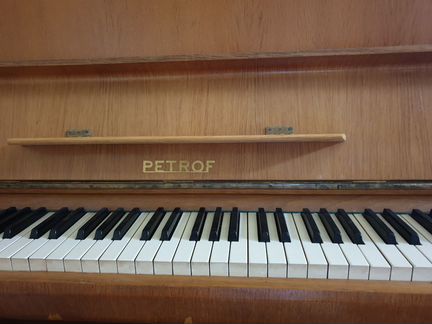 Пианино Petrof
