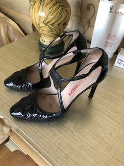 Туфли черные лаковые Bruno Frisoni