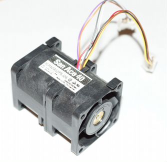 Вентилятор новые San Ace 40 9CRA0412P5 40x40x56