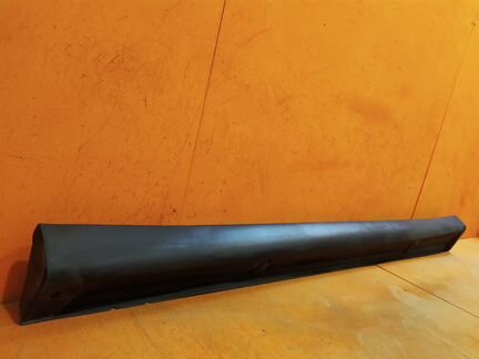 Накладка порога правая Mitsubishi Outlander 3