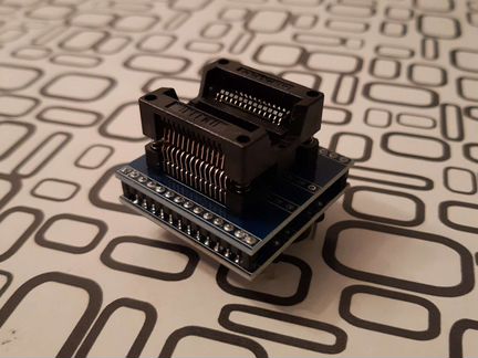 Адаптер для програматора