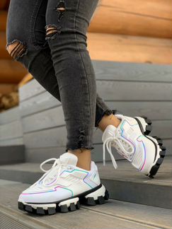 Кроссовки прада