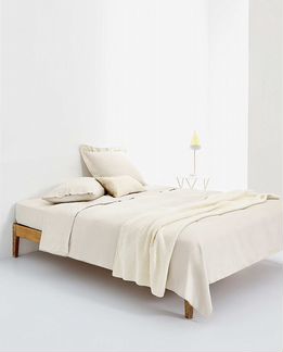 Новые Zara Home простыня 90Х200 + наволочка. Сатин