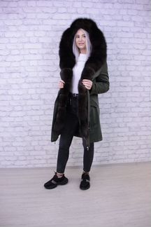 Парка с натуральным мехом