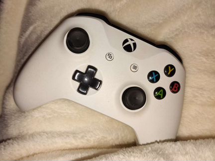 Xbox One S 500 gb