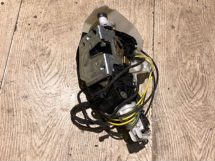 Замок задней левой двери Mercedes W220 Л/П