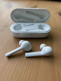 Беспроводные наушники huawei freebuds